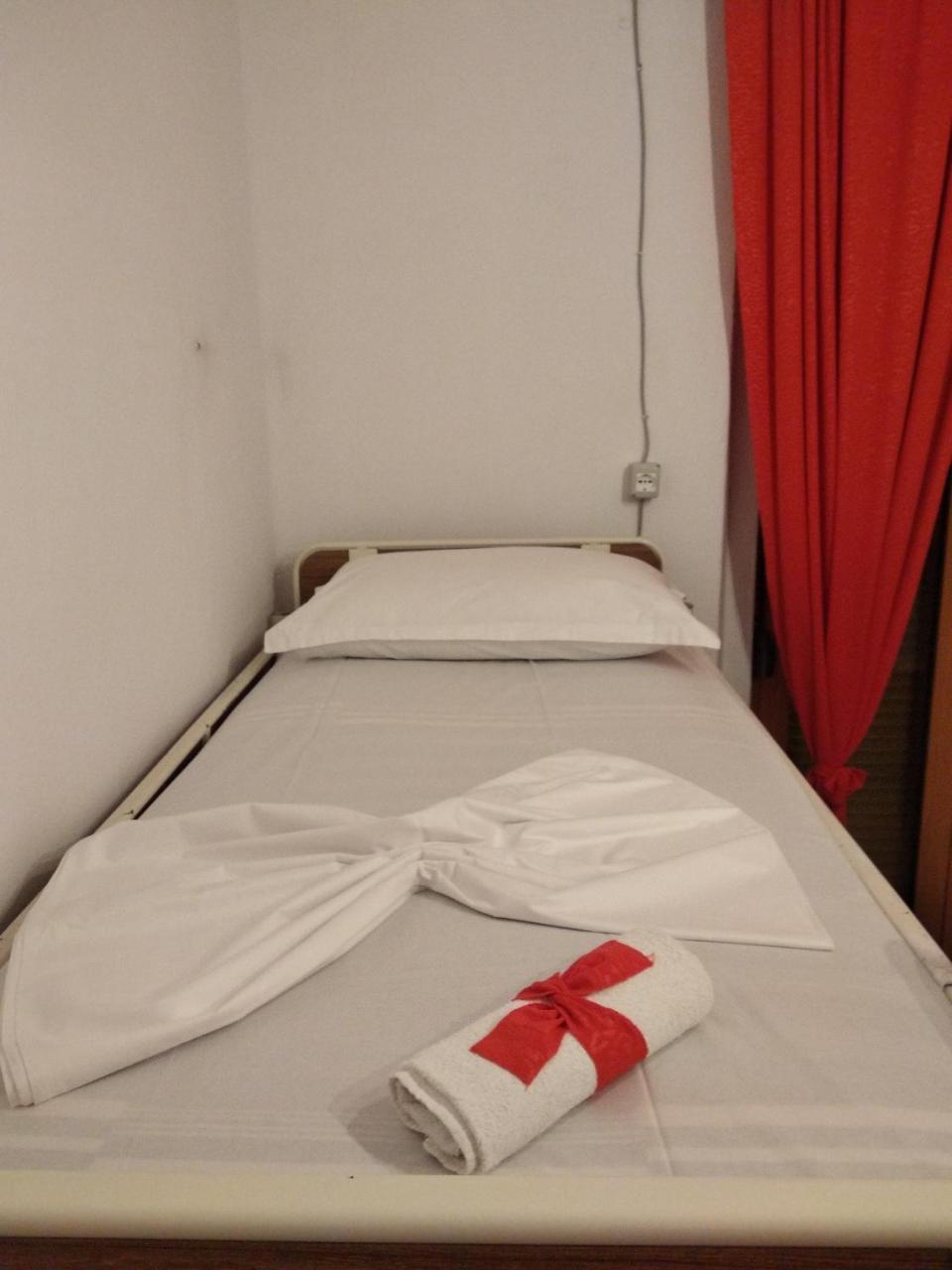 My Hostel In Berat Esterno foto